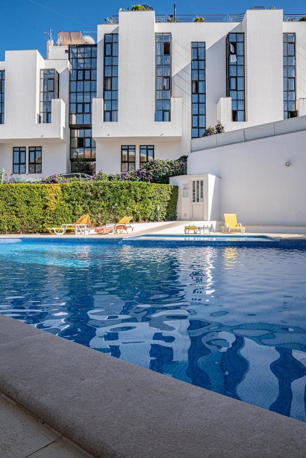 אלבופיירה Garden Hill Apartment מראה חיצוני תמונה